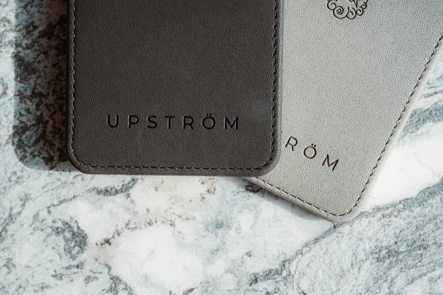 UPSTRÖM LÄDER - Wireless Charger