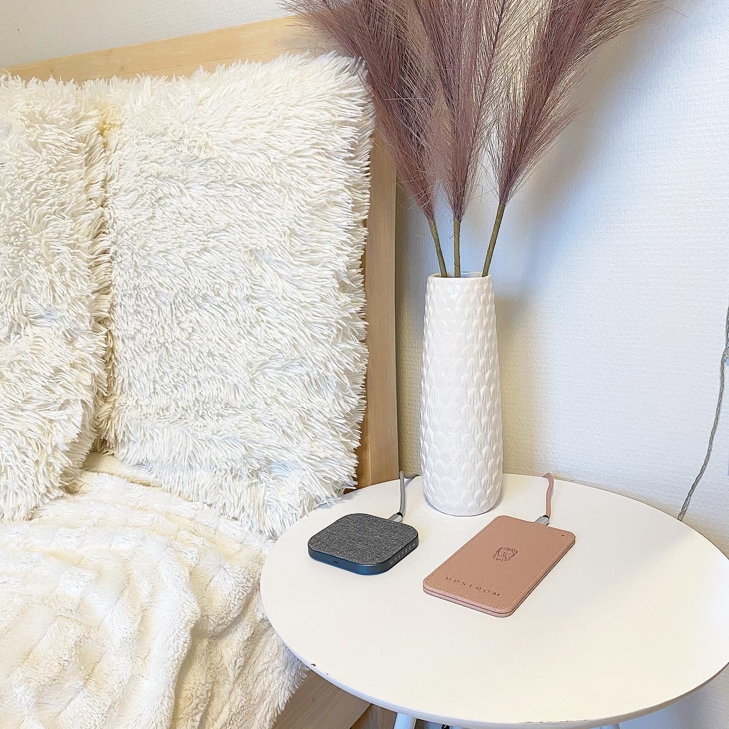 UPSTRÖM LÄDER - Wireless Charger