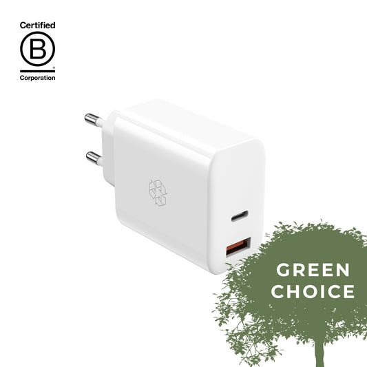 ËSSENTIALS 65W USB-A/-C GaN Charger 100% Recycling white