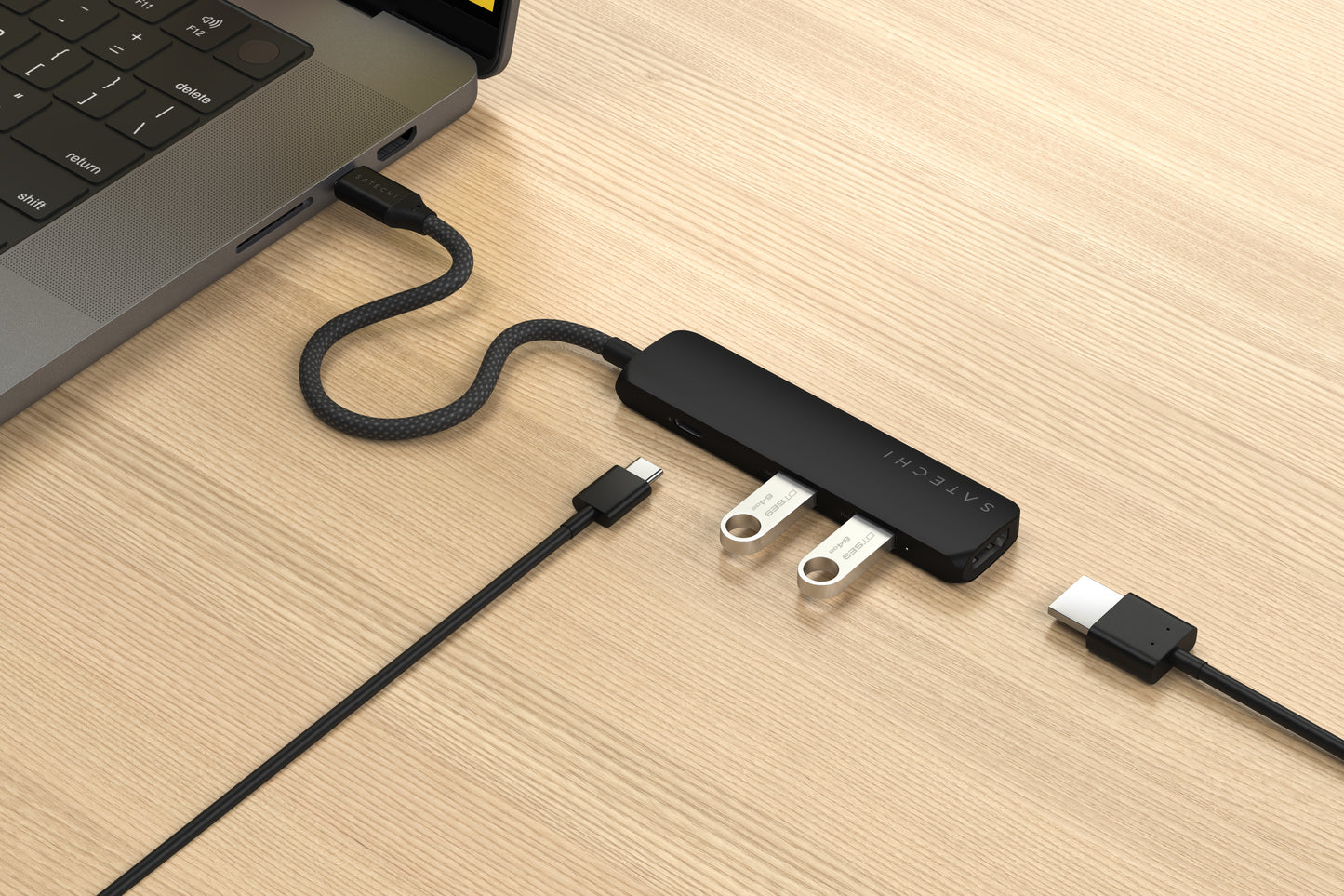Satechi USB-C 4-in-1 Slim Multiport Adapter 4K